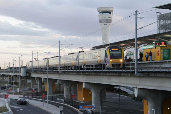 IMU165 arrives at Domestic station on the Brisbane Airport rail link