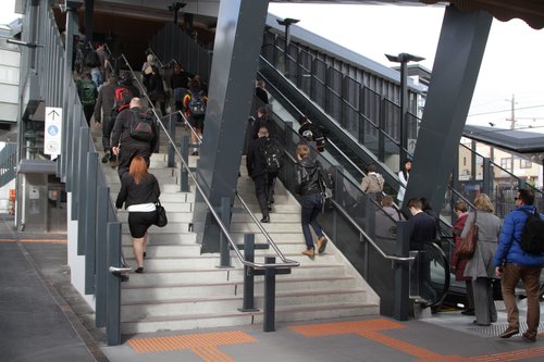 V/Line passengers climb one flight of stairs at Footscray for their City Loop service