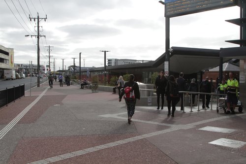 Changing trains at Footscray - now down the ramp for platform 1