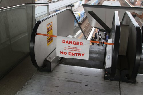 Yet another escalator out of service at North Melbourne platforms 4 and 5