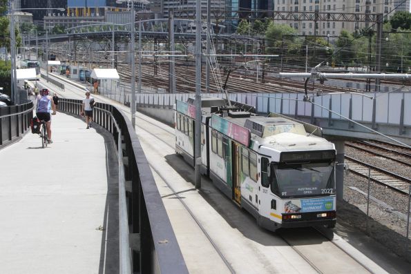 B2.2027 passes Rod Laver Arena with an outbound route 70 service