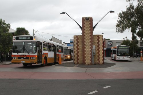 Sita bus #73 rego 2373AO departs Yarraville with a route 431 service