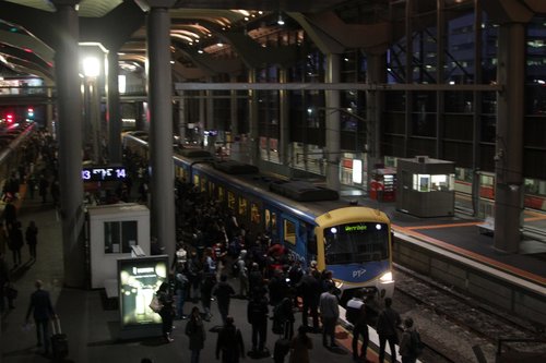 Siemens train arrives at Southern Cross platform 14 with a Werribee service