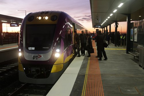 VLocity 3VL58 stops at Tarneit with a down Geelong service