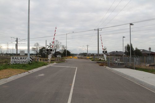 Level crossing to nowhere - Evans Road, Lynbrook