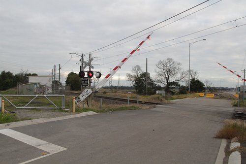 Level crossing to nowhere - Evans Road, Lynbrook