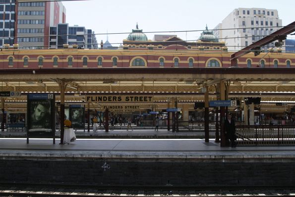 All platforms unoccupied at Flinders Street Station