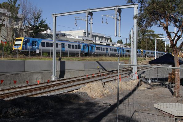 X'Trapolis 64M passes the yet to be commissioned low level tracks at the up end of Gardiner station