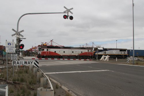 G532 and VL256 lead the up Maryvale freight over Dock Link Road bound for Victoria Dock