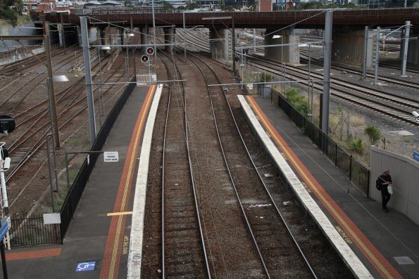 Unused 7th car section of platform 5 and 6 at North Melbourne station