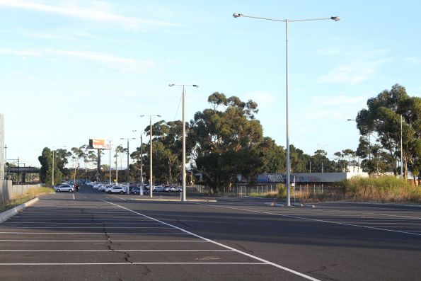 7:30am and still plenty of car parking spaces at Albion station