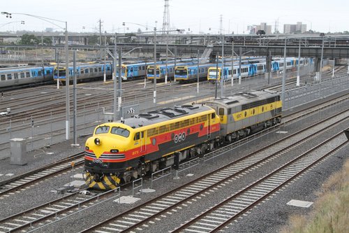 B75 and S317 run around their train at North Melbourne with an empty grain bound for Kensington