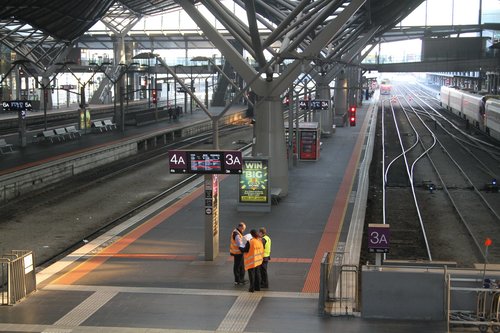 Empty platforms at Southern Cross platform 3 and 4