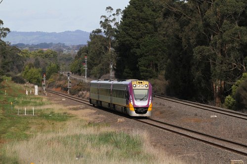 VLocity VL58 on the up at Lardners Track