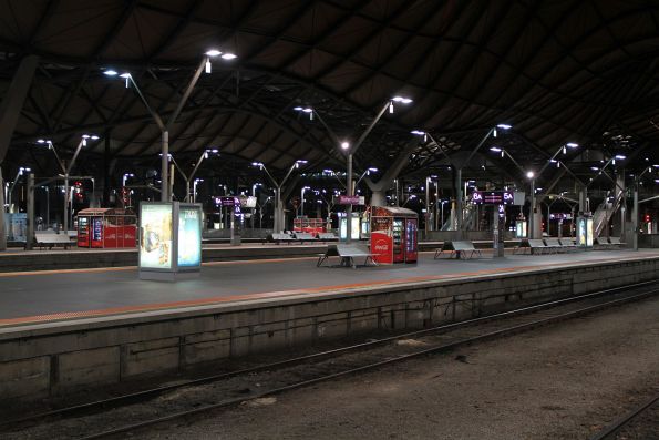 Early morning at Southern Cross Station and nothing is open