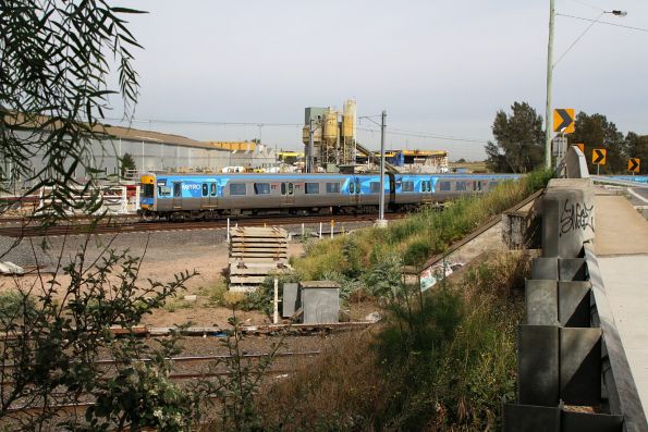 Alstom Comeng 628M on the down at Albion