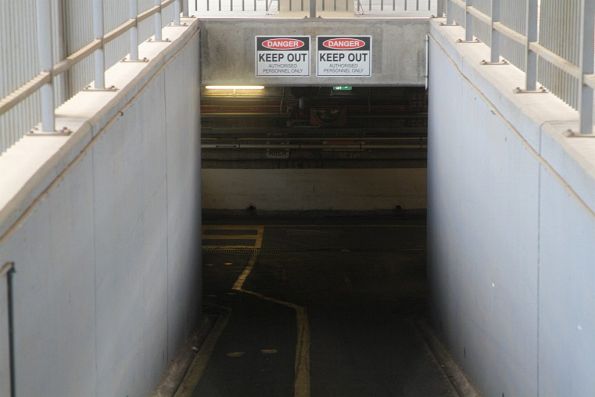 Ramp to the northern baggage subway at Southern Cross platform 3 and 4