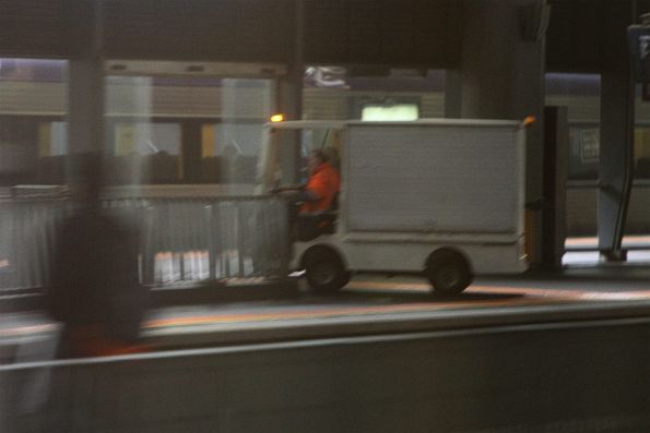 Electric buggy heads down into the subway from platform 15