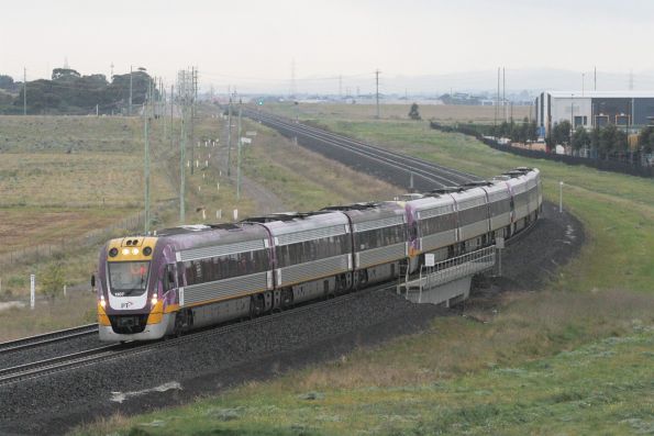 VLocity VL07 leads the 9-car test train through Ravenhall on the down