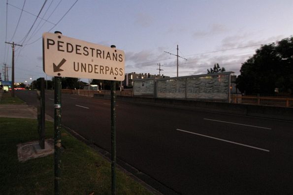 Signage directing tram passengers to the Burwood Highway pedestrian underpass at Deakin University