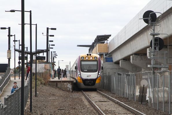 VLocity set VL82 and VL52 pause at Deer Park on the up