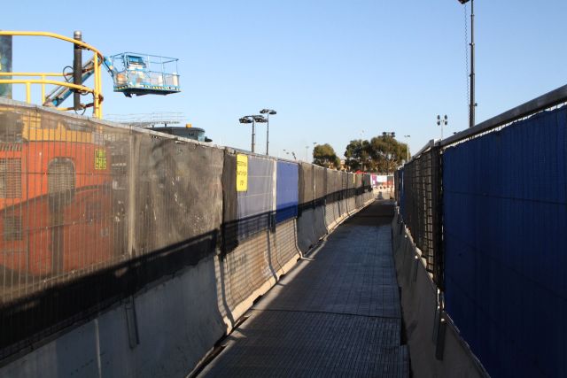 Temporary walkway through the construction site to give access to platform 2