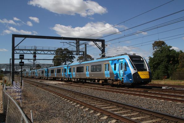 HCMT set 16 heads empty through Sunshine on the down, bound for Calder Park