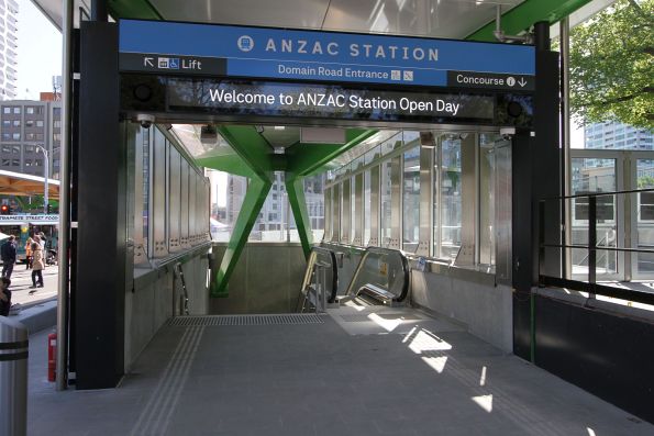 Domain Road entrance to Anzac station